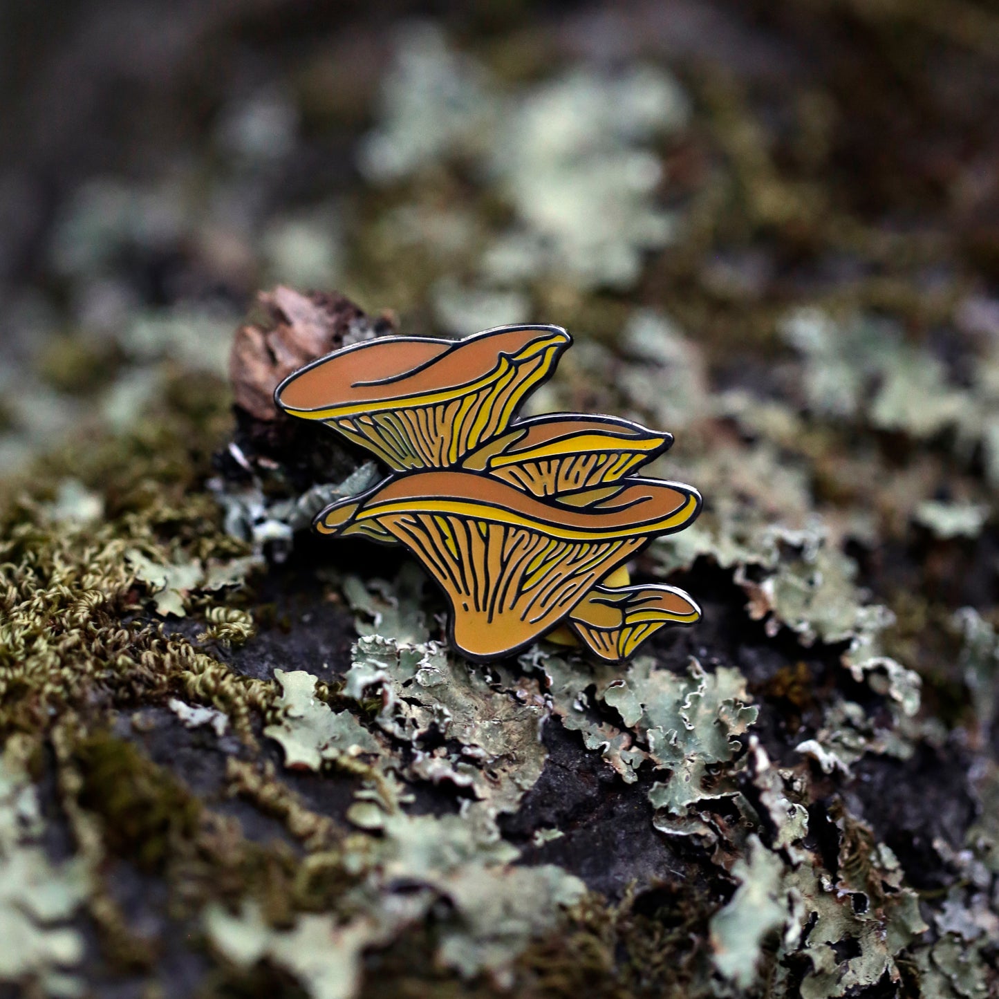 Western Jack-O'-Lantern Mushroom Glow in the Dark Enamel Pin