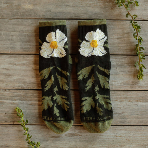 Load image 1 in gallery view. Matilija Poppy Socks