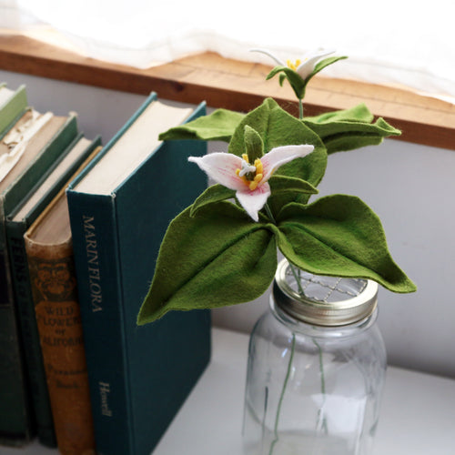 Load image 1 in gallery view. Pacific trillium - Trillium ovatum - fiber sculpture, felt flower