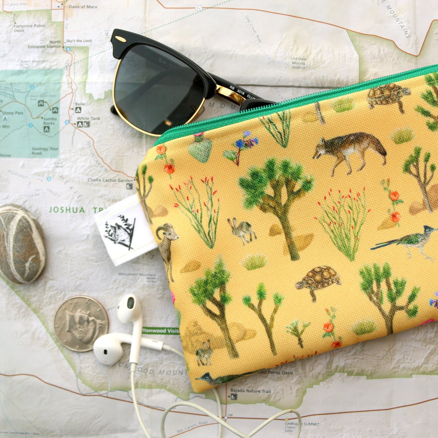 Medium California Desert Zipper Pouch - Travel Organizer Bag, Flat Purse
